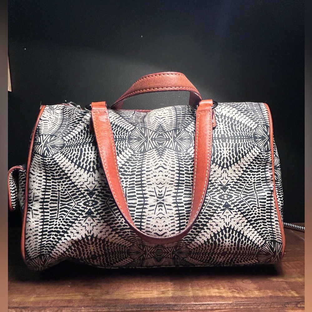 RARE L.A.M.B Aztec and lamb printed leather duffle handbag Y2K style - Picture 6 of 15